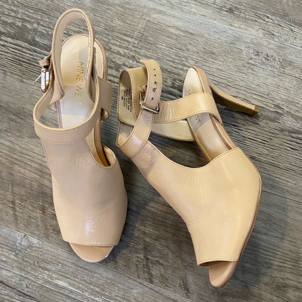 Nine West nude baby pink peep toe ankle strap heels 8M